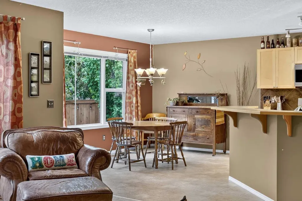 14 Evergreen Common SW Calgary AB T2Y 4N8