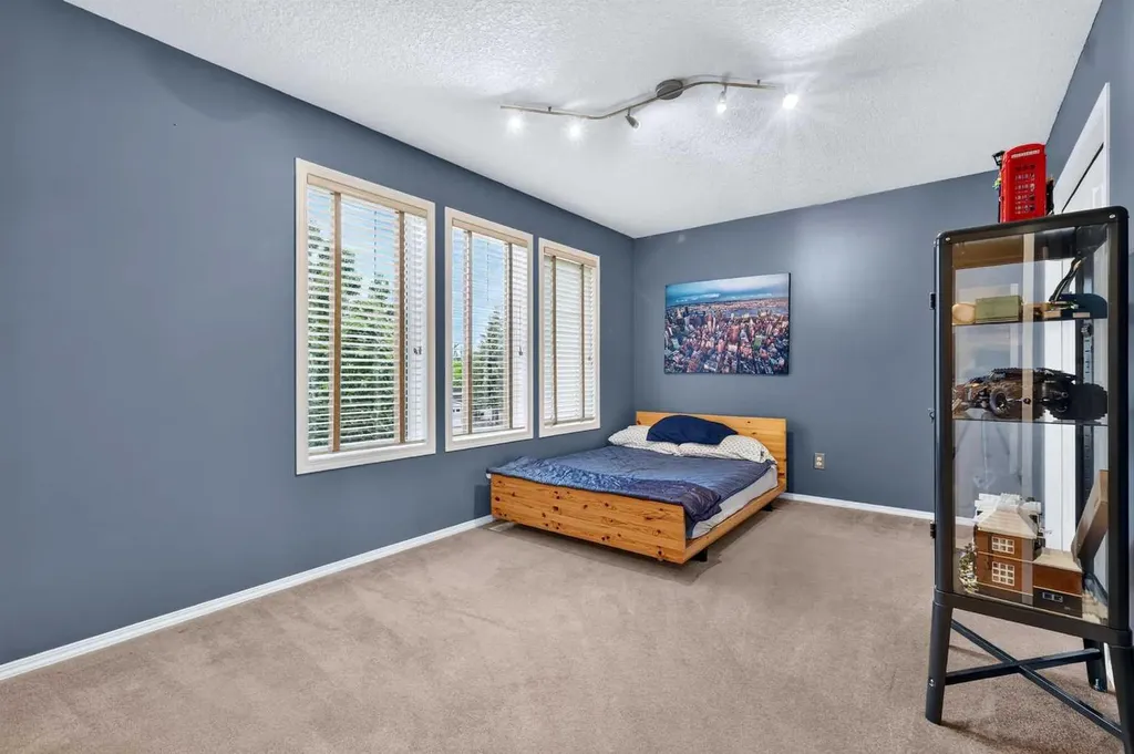 14 Evergreen Common SW Calgary AB T2Y 4N8