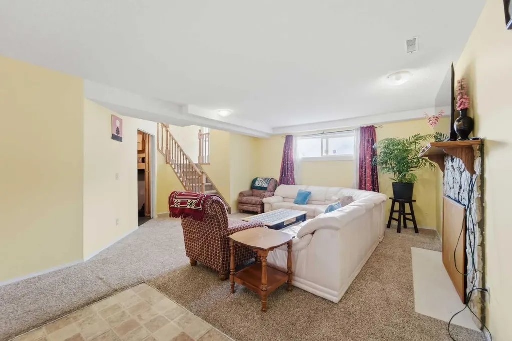96 Falshire Close NE Calgary AB T3J3A7