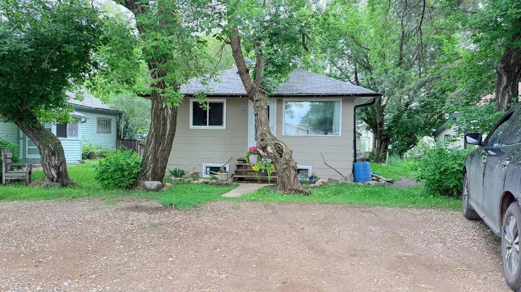 117 2 Street W Lashburn SK S0M 1H0
