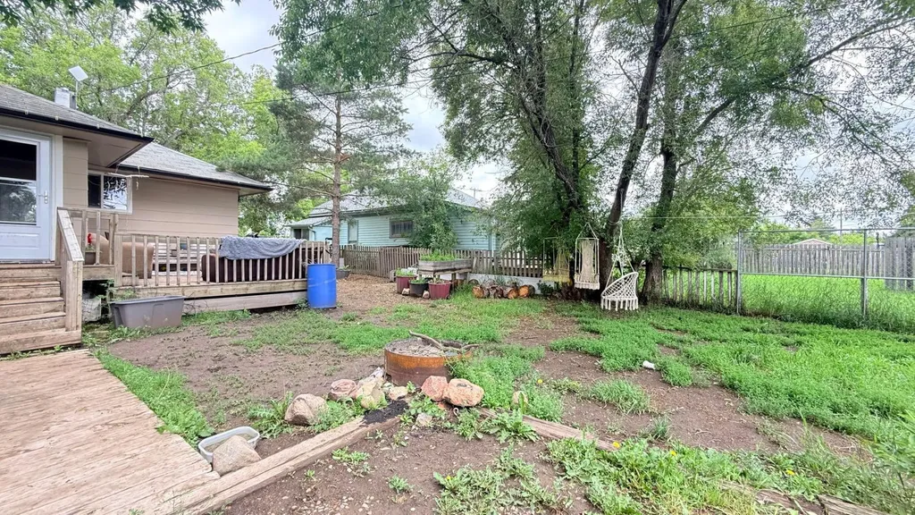 117 2 Street W Lashburn SK S0M 1H0