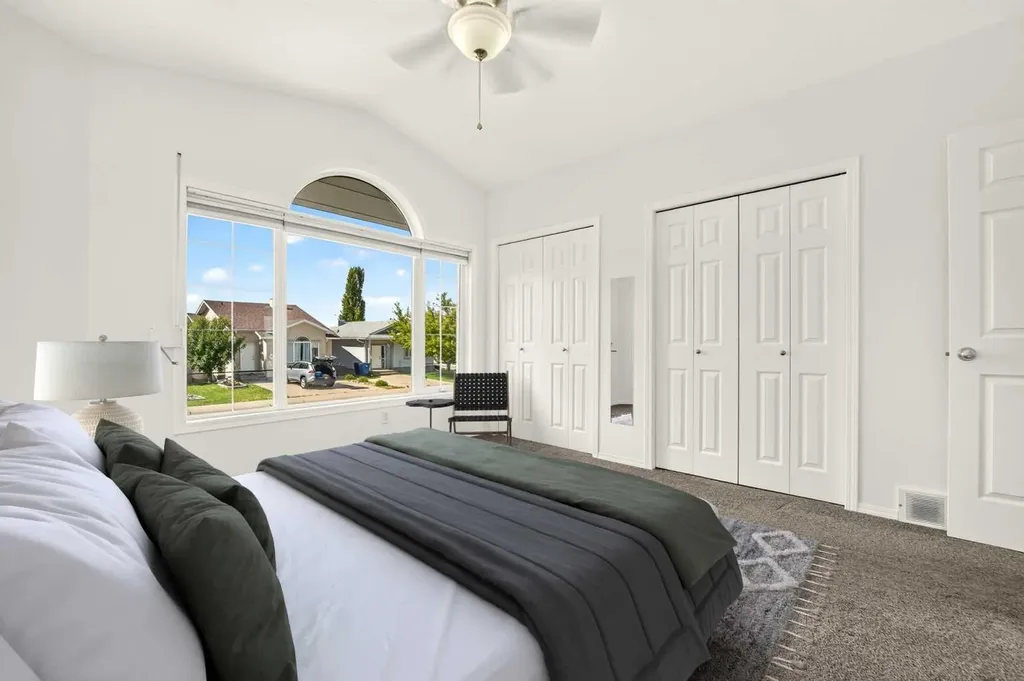 59 Heritage Lane W Lethbridge AB T1K 7S4
