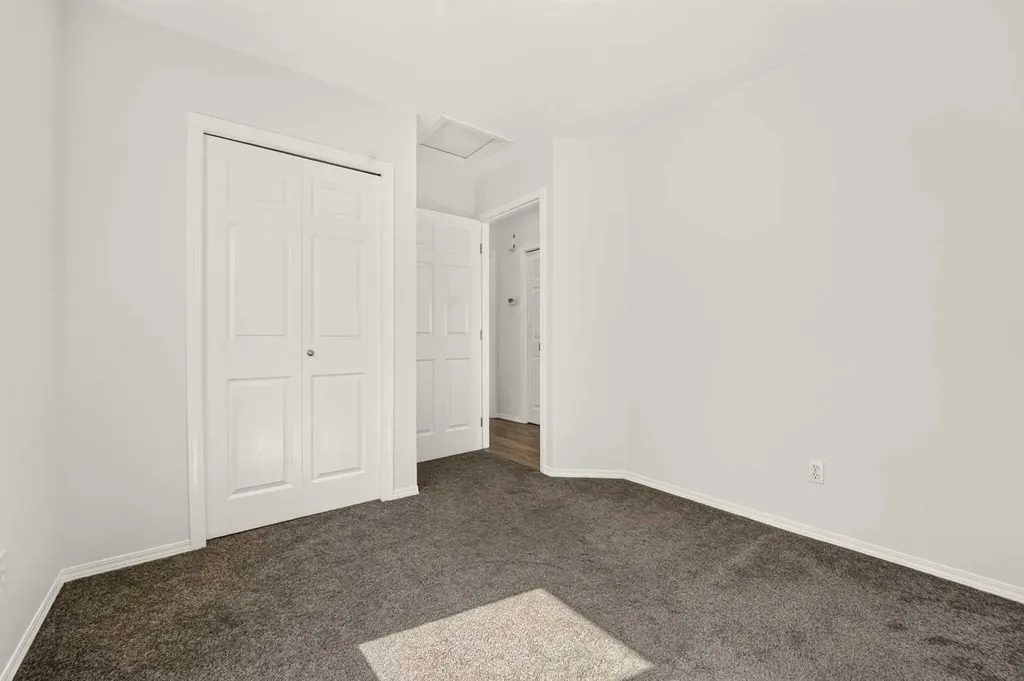 59 Heritage Lane W Lethbridge AB T1K 7S4