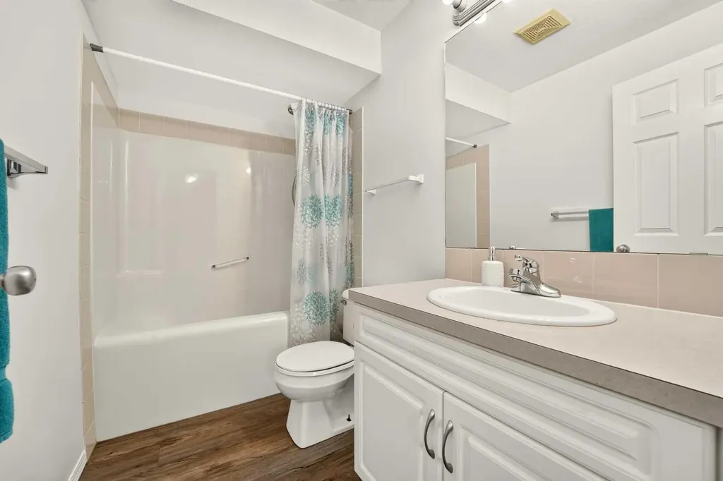 59 Heritage Lane W Lethbridge AB T1K 7S4