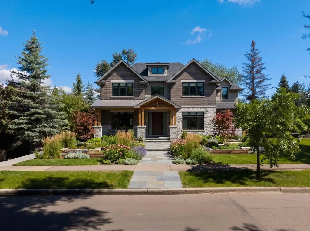 708 Riverdale Avenue SW Calgary AB T2S 0Y3