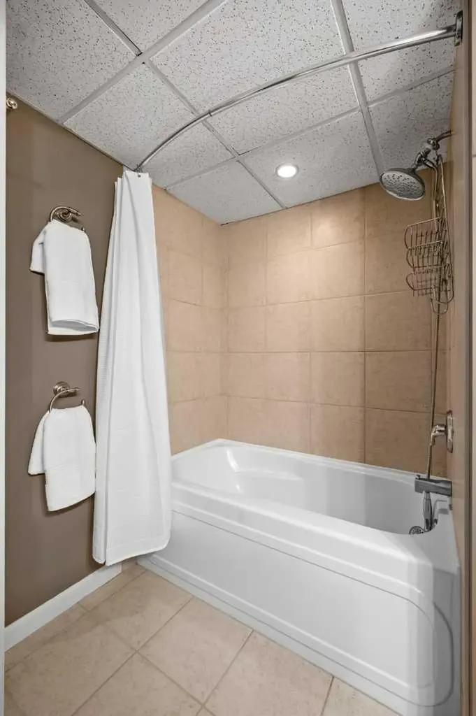 39 Deermoss Place SE Calgary AB T2J 6P5