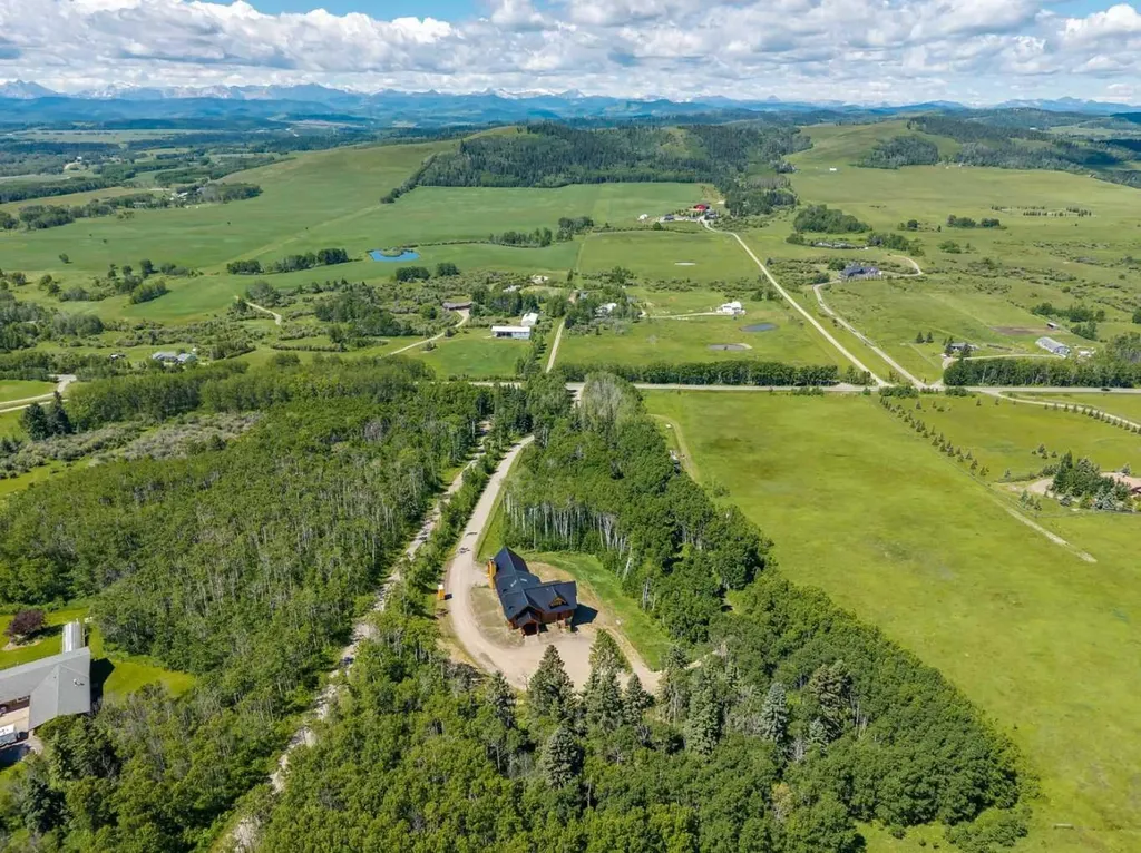 290190 240 Street W Rural Foothills County AB T1S 2Z4