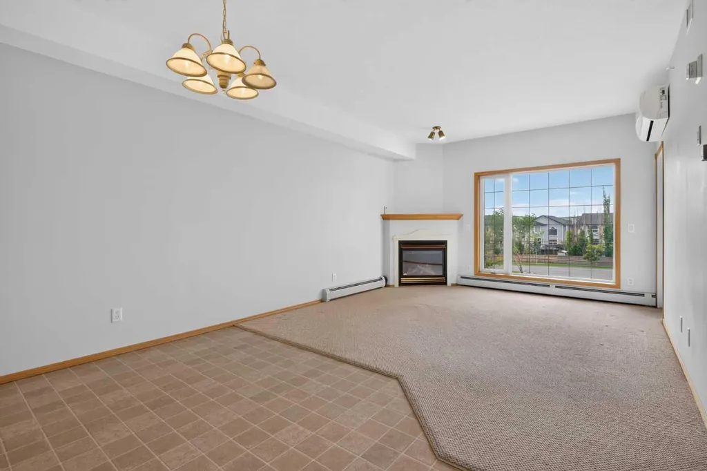 728 Country Hills Road NW Calgary AB T3K 5K8