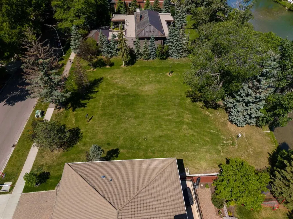 640 Riverdale Avenue SW Calgary AB T2S 0Y3