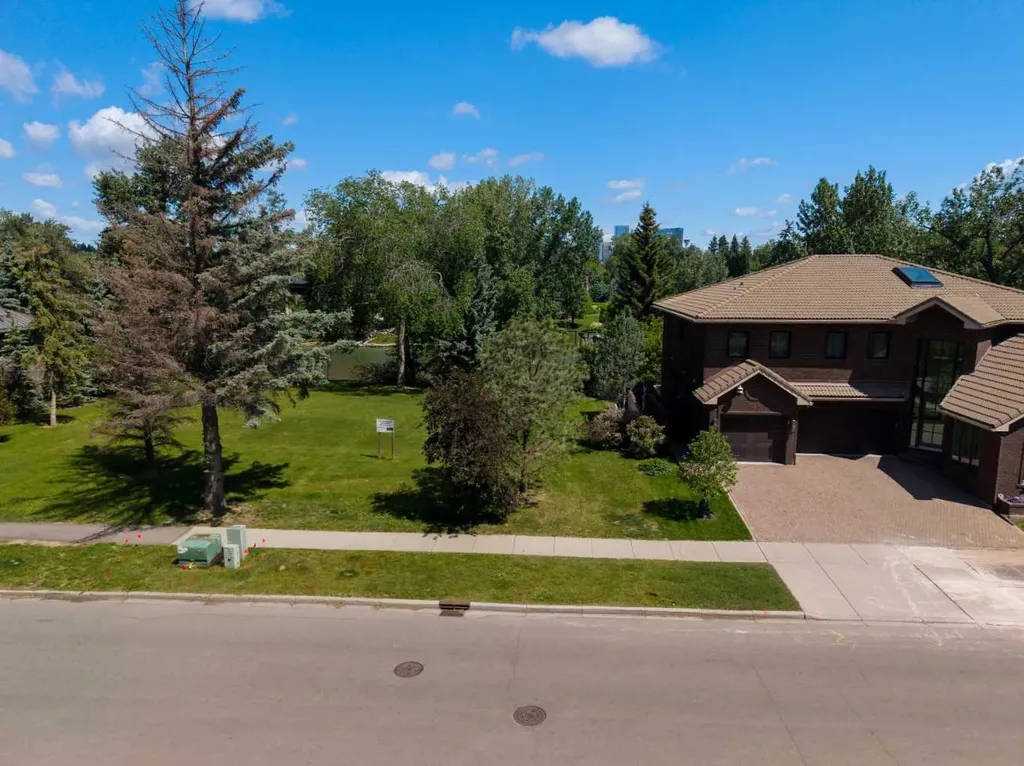 640 Riverdale Avenue SW Calgary AB T2S 0Y3