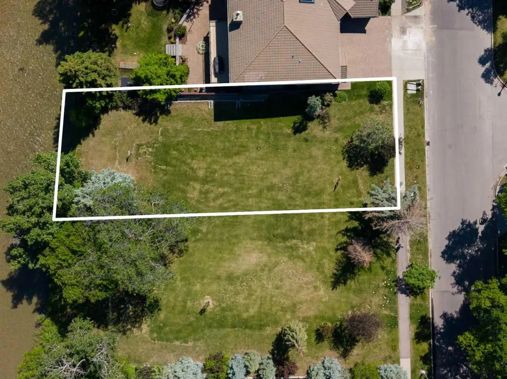 640 Riverdale Avenue SW Calgary AB T2S 0Y3