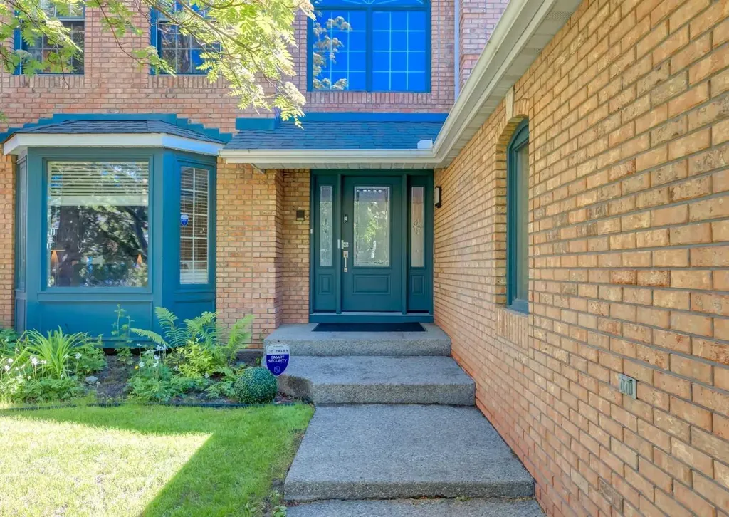6983 Christie Estate Boulevard SW Calgary AB T3H2S5