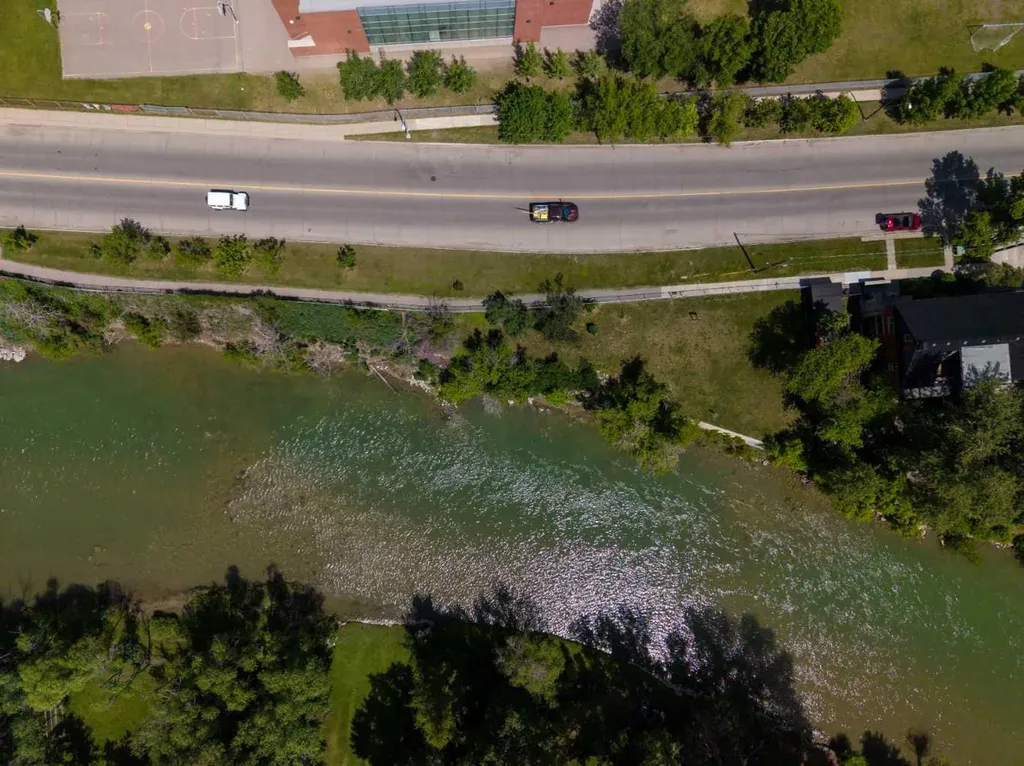 715 Sifton Boulevard SW Calgary AB T2T2K8
