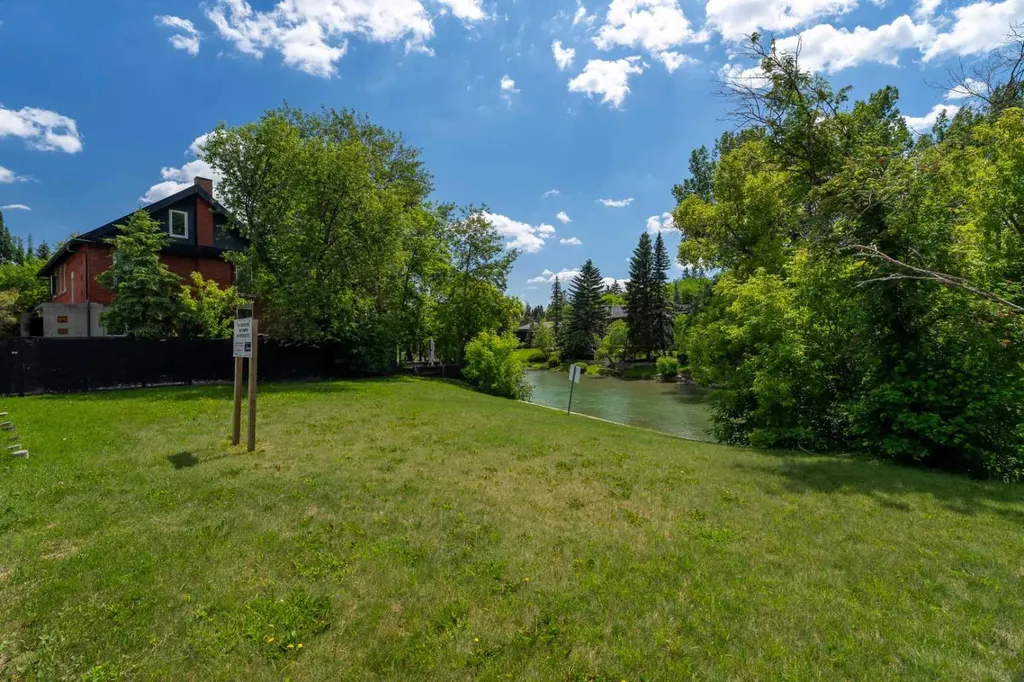 715 Sifton Boulevard SW Calgary AB T2T2K8