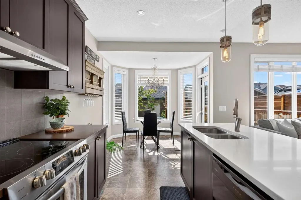 2457 Ravenswood View SE Airdrie AB T4A 0J9