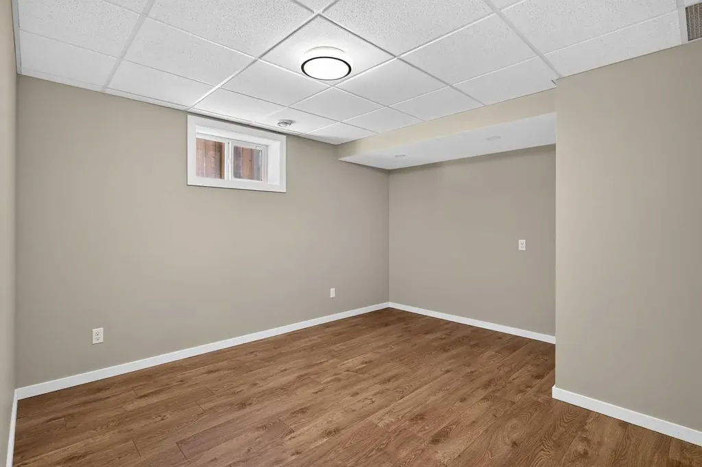 2457 Ravenswood View SE Airdrie AB T4A 0J9