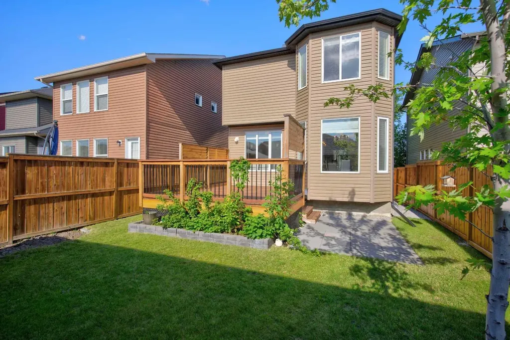 2457 Ravenswood View SE Airdrie AB T4A 0J9