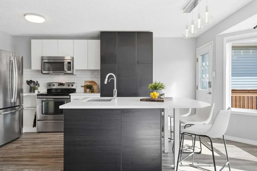 316 Harvest Rose Circle NE Calgary AB T3K 4P5