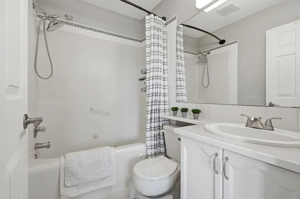 316 Harvest Rose Circle NE Calgary AB T3K 4P5