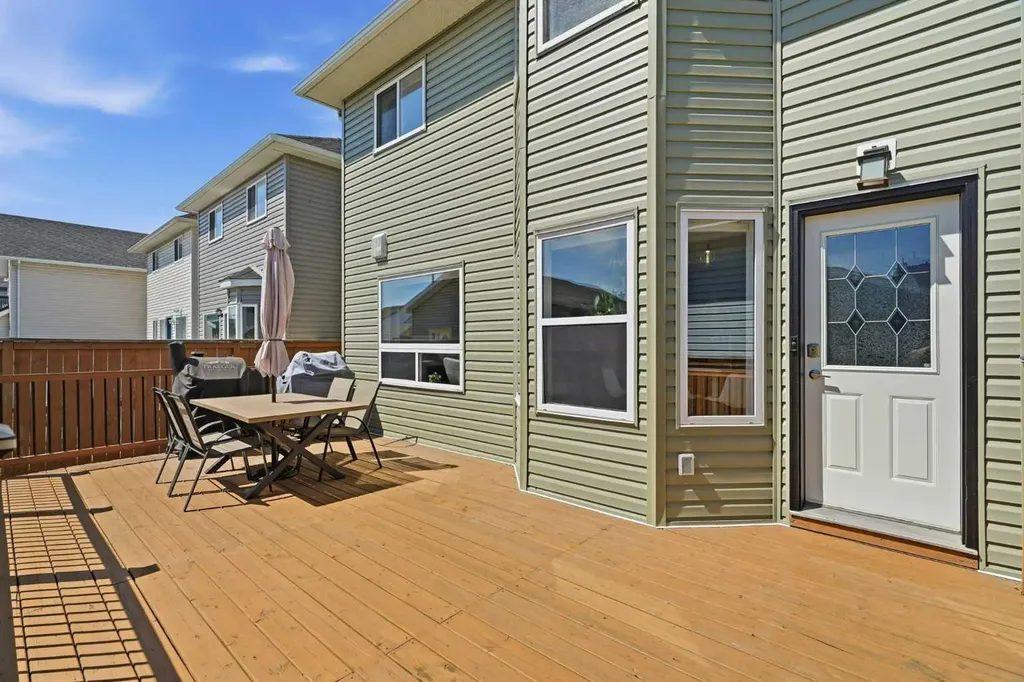 316 Harvest Rose Circle NE Calgary AB T3K 4P5