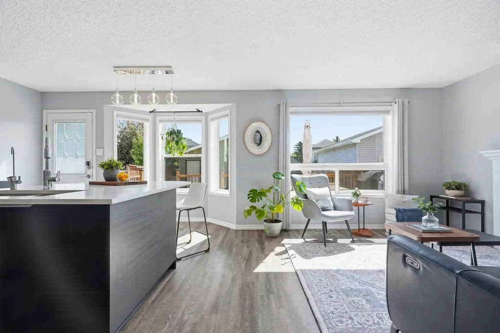 316 Harvest Rose Circle NE Calgary AB T3K 4P5