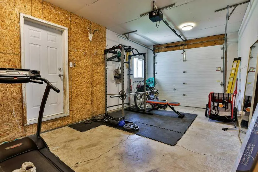 1110 25 Avenue Coaldale AB T1M 1N4