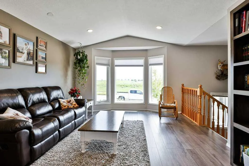 1110 25 Avenue Coaldale AB T1M 1N4