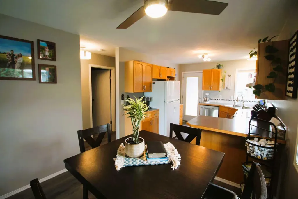 1110 25 Avenue Coaldale AB T1M 1N4
