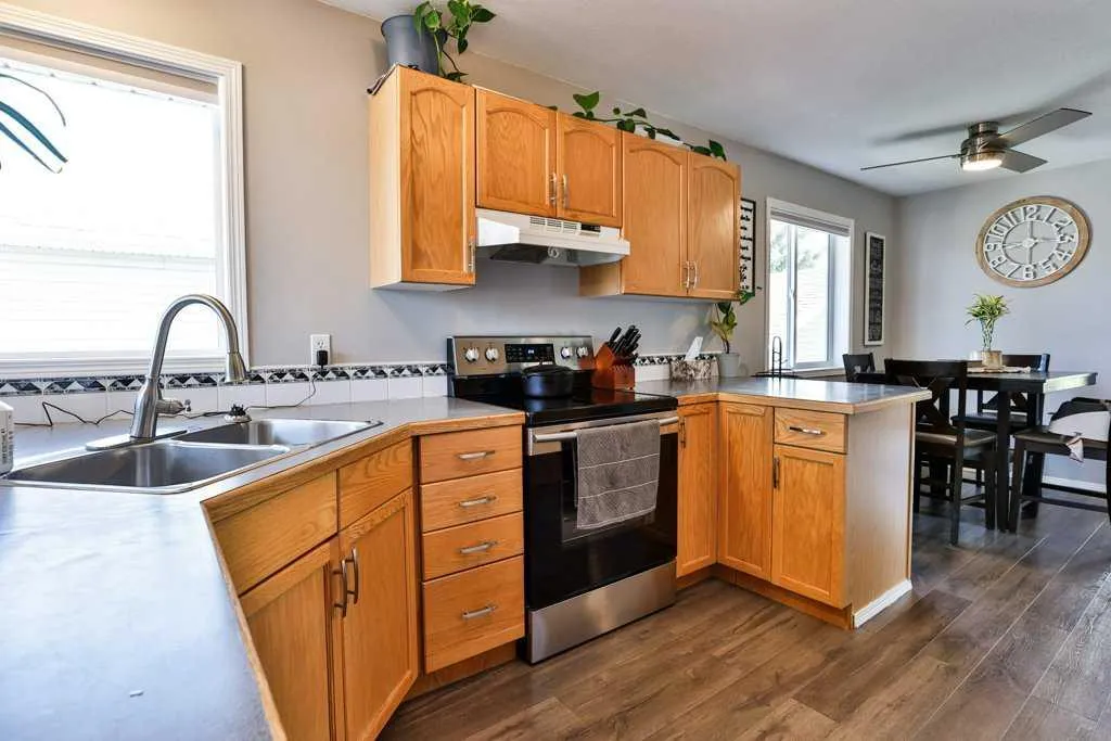 1110 25 Avenue Coaldale AB T1M 1N4