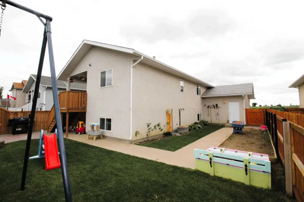 1110 25 Avenue Coaldale AB T1M 1N4