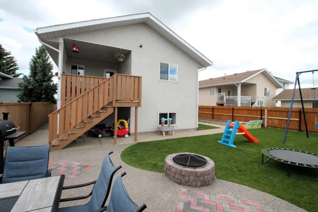 1110 25 Avenue Coaldale AB T1M 1N4