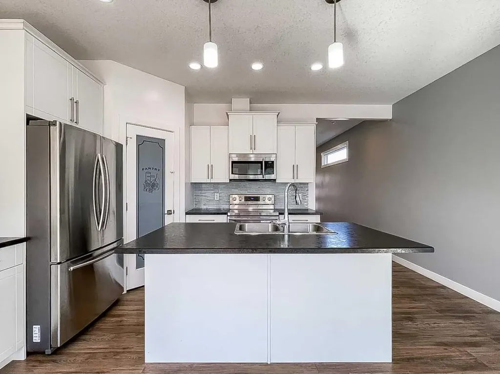 210 Athabasca Avenue Fort Mcmurray AB T9J 1G4