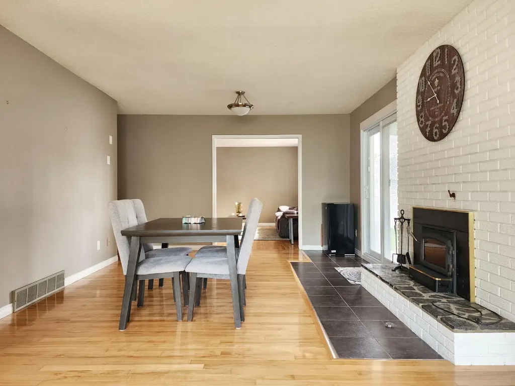 318 53rd Avenue E Claresholm AB T0L 0T0