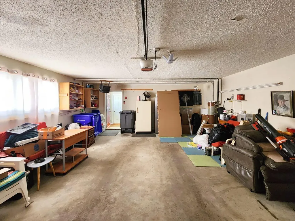 318 53rd Avenue E Claresholm AB T0L 0T0
