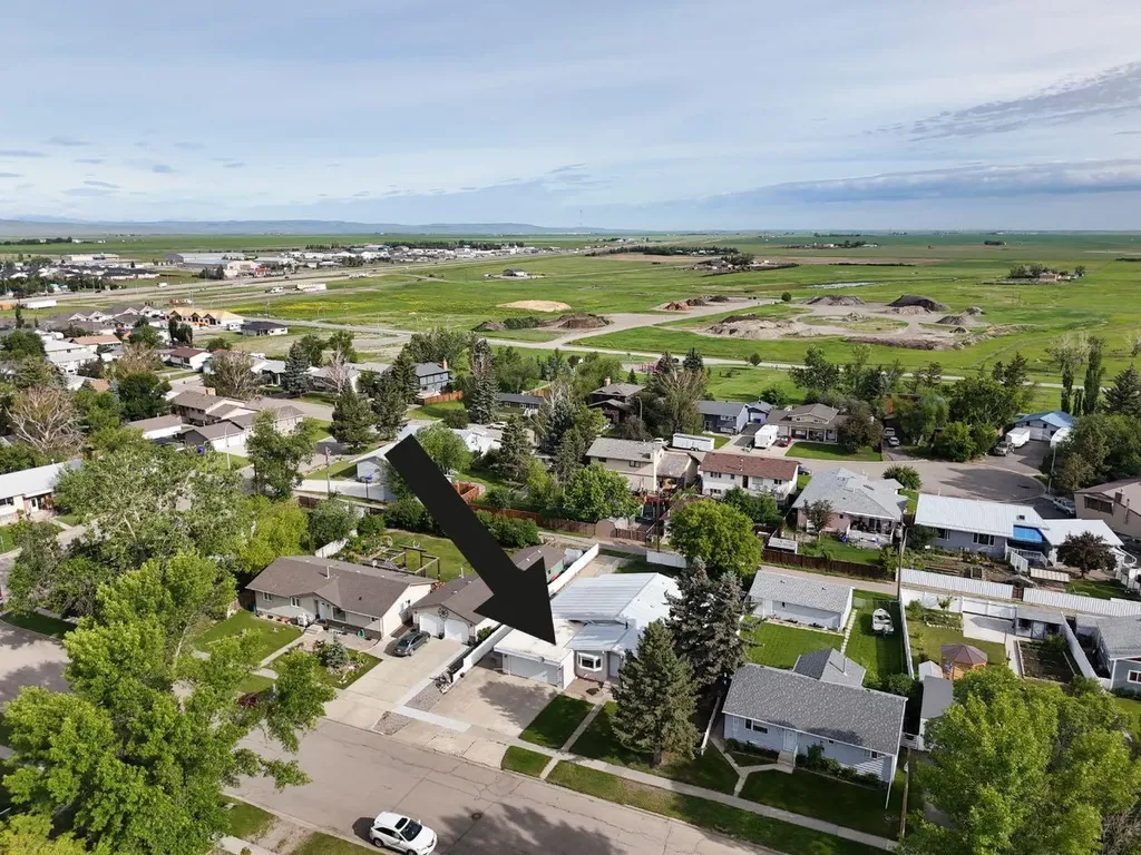 318 53rd Avenue E Claresholm AB T0L 0T0