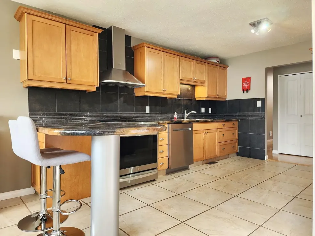 318 53rd Avenue E Claresholm AB T0L 0T0