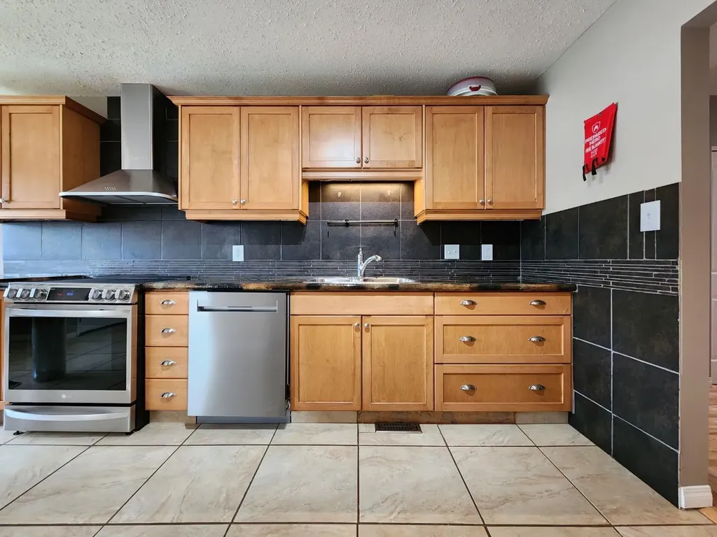 318 53rd Avenue E Claresholm AB T0L 0T0