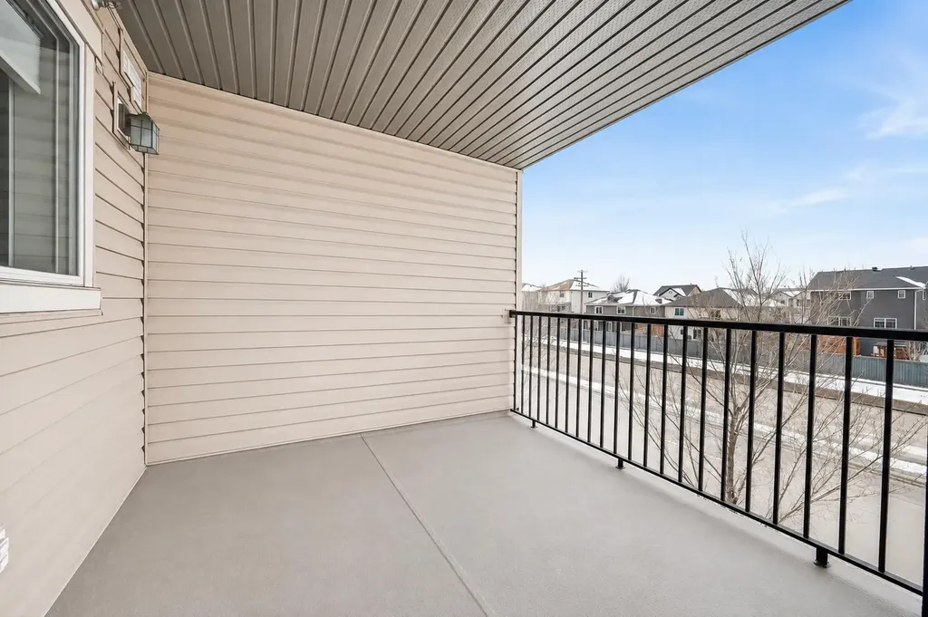 403 Mackenzie Way SW Airdrie AB T4B 3V7