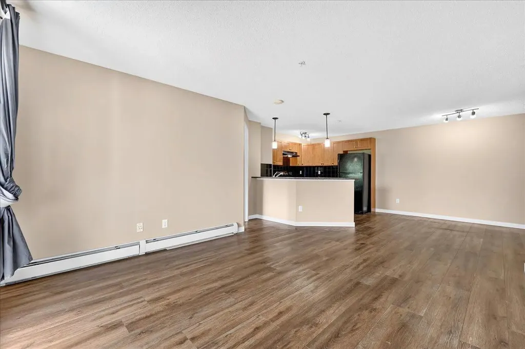 60 Panatella Street NW Calgary AB T3K 0M1