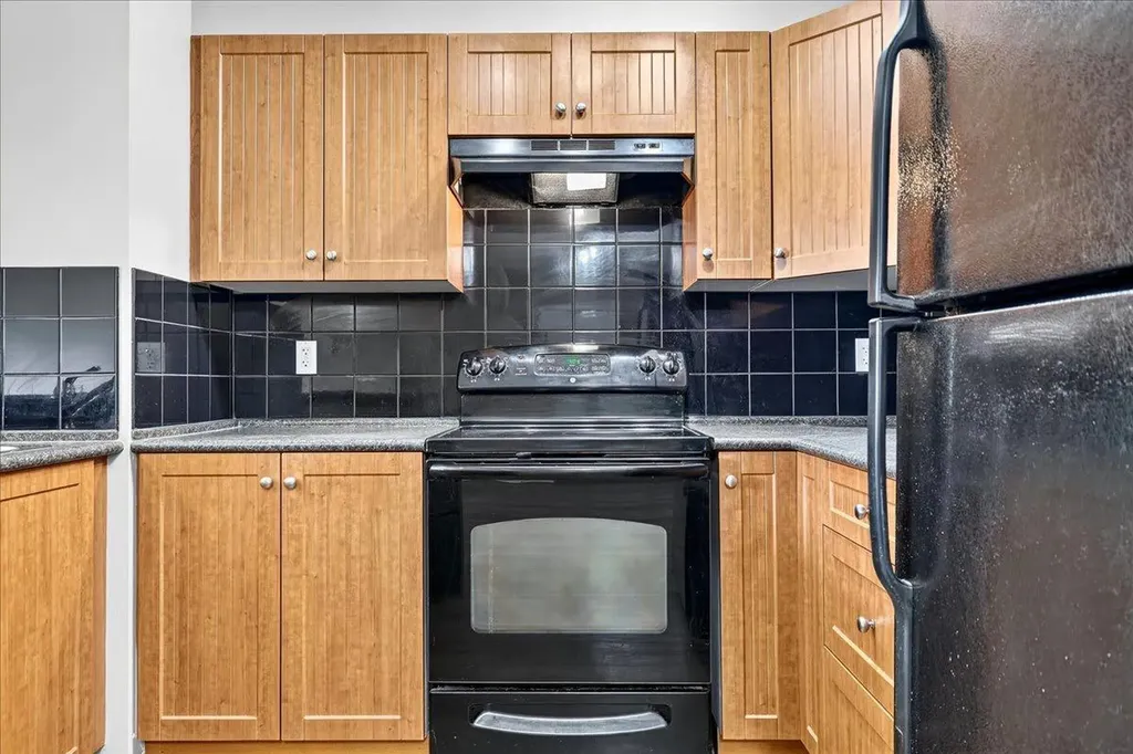 60 Panatella Street NW Calgary AB T3K 0M1