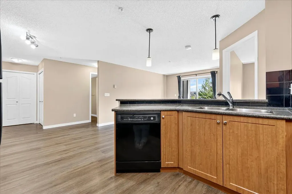 60 Panatella Street NW Calgary AB T3K 0M1