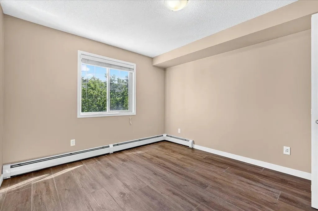 60 Panatella Street NW Calgary AB T3K 0M1