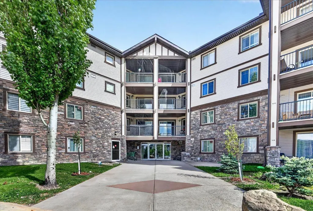 60 Panatella Street NW Calgary AB T3K 0M1