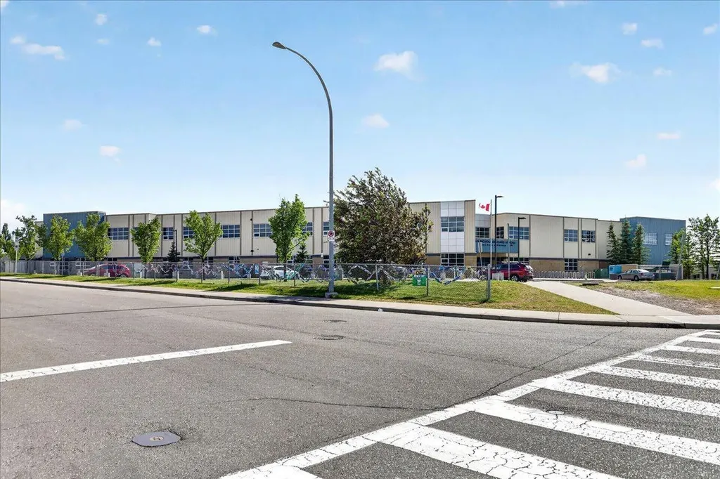 60 Panatella Street NW Calgary AB T3K 0M1