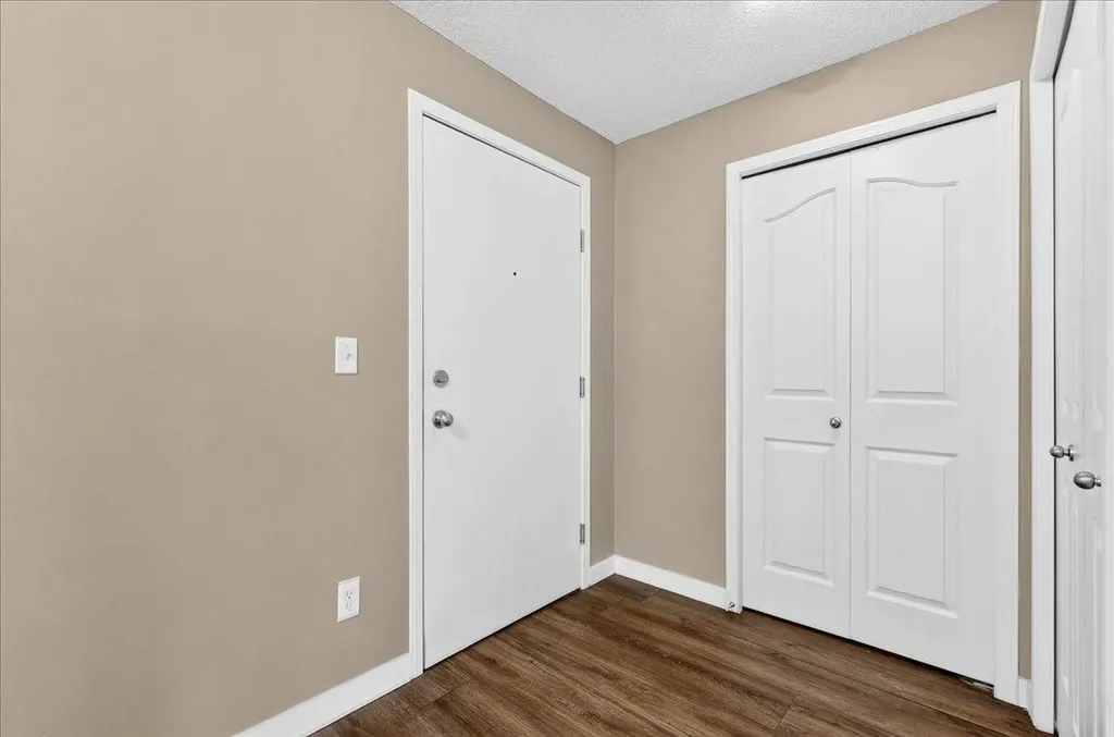 60 Panatella Street NW Calgary AB T3K 0M1