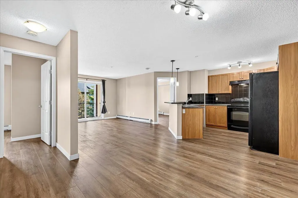 60 Panatella Street NW Calgary AB T3K 0M1