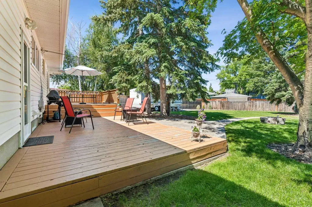 9403 Abbott Place SE Calgary AB t2j0z7