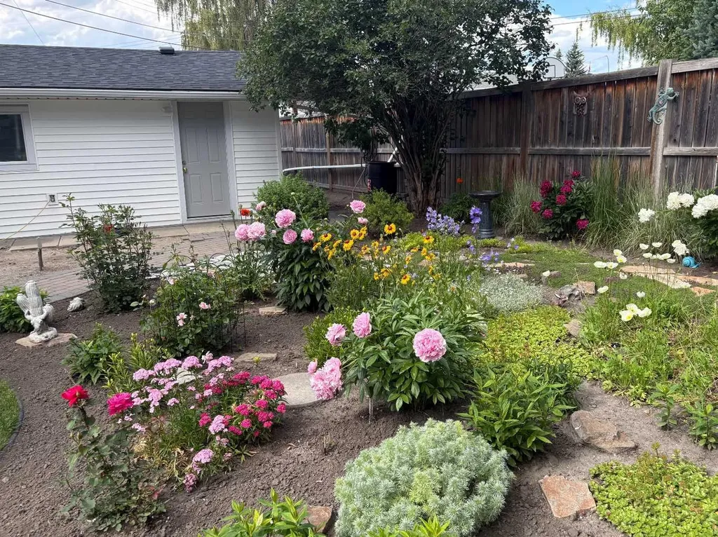 9403 Abbott Place SE Calgary AB t2j0z7