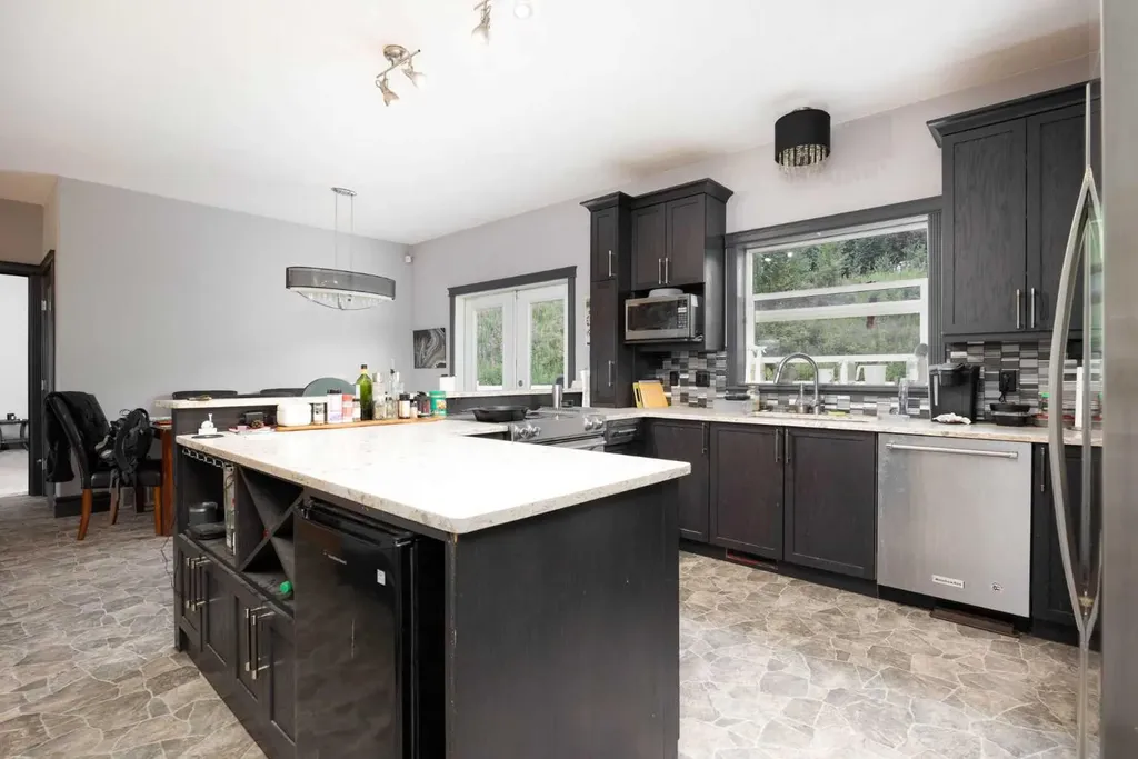 5627 Draper Road Fort Mcmurray AB T9H0K7