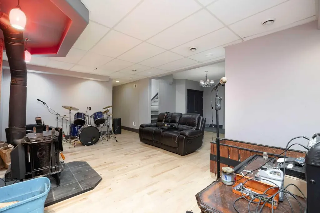 5627 Draper Road Fort Mcmurray AB T9H0K7
